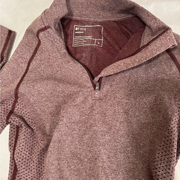 Figs Maroon Scrub Set with Pocket - Picture 3 of 6